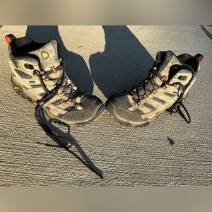 Merrell Moab 2 Mid Waterproof Hiking Boots 9.5